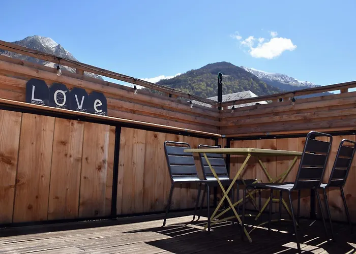 2 Chambres, Terrasse , Proche Centre , Calme 吕兹-圣索沃尔